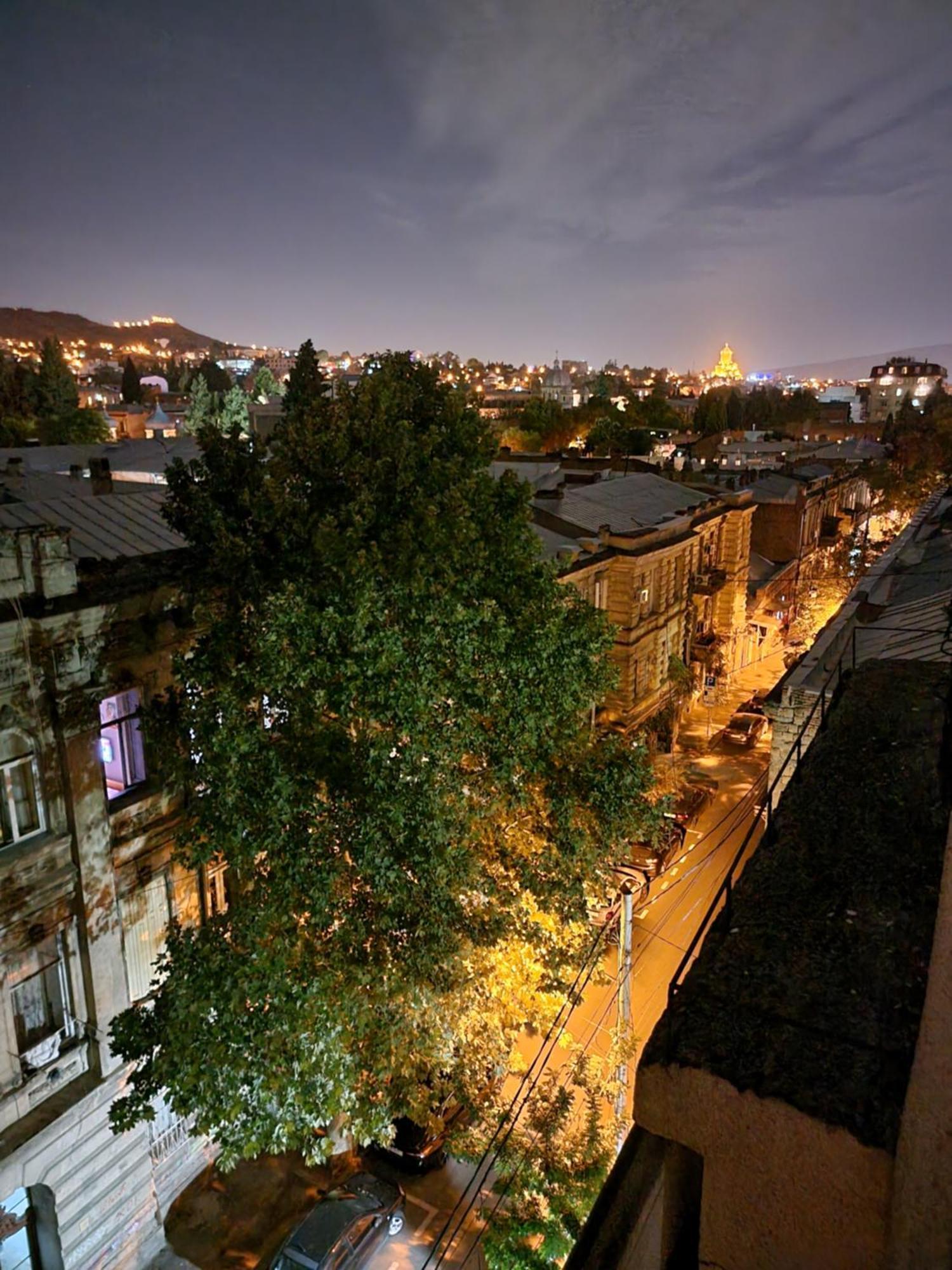 Cozy & Sweet Home Tbilisi Luaran gambar